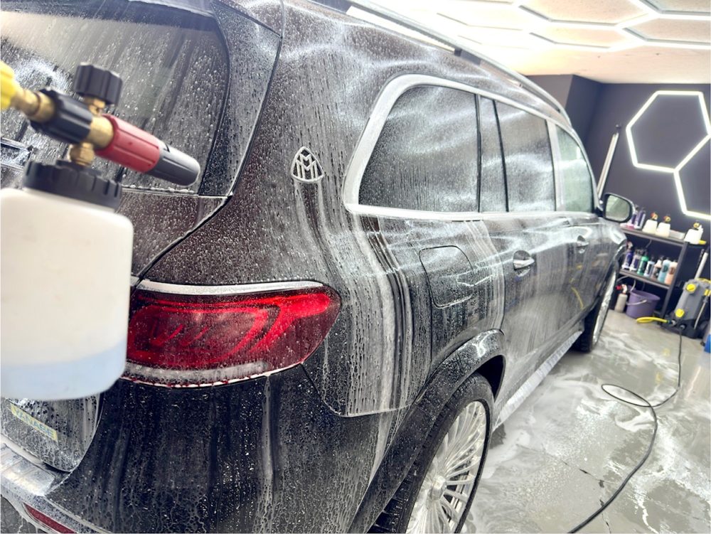 マイバッハ GLS600 洗車 中性シャンプー 横浜