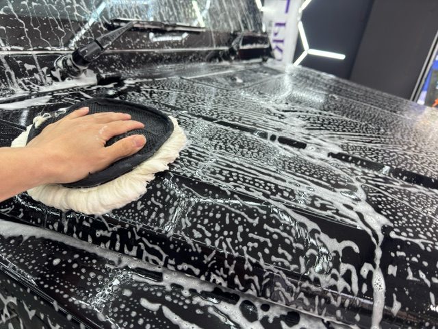 メルセデスベンツGクラス ムートン洗車 ムートングローブ 横浜 西区 戸部町