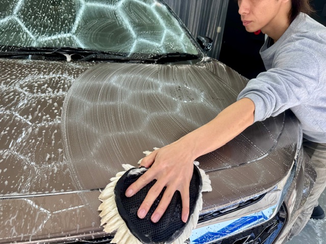 スズキ フロンクス ムートングローブ ムートン洗車 手洗い洗車 横浜 西区