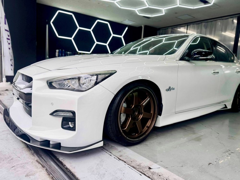 【グロスアップ洗車】日産 スカイライン 横浜市保土ヶ谷区