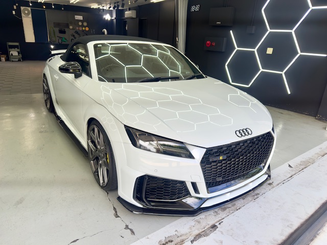 アウディ TTRS 洗車 コーティング 横浜 西区 中区 南区 神奈川区 港南区 磯子区 川崎市 戸塚区