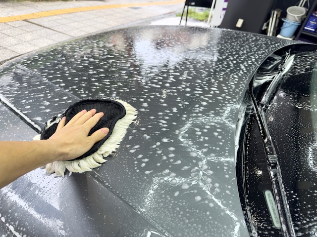 アウディA4アバント ムートングローブ ムートン洗車 横浜 西区