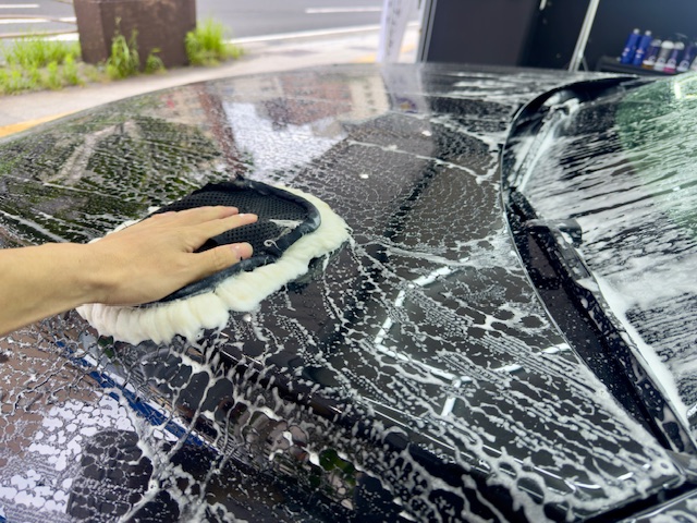 レクサスRX ムートングローブ 手洗い洗車 横浜