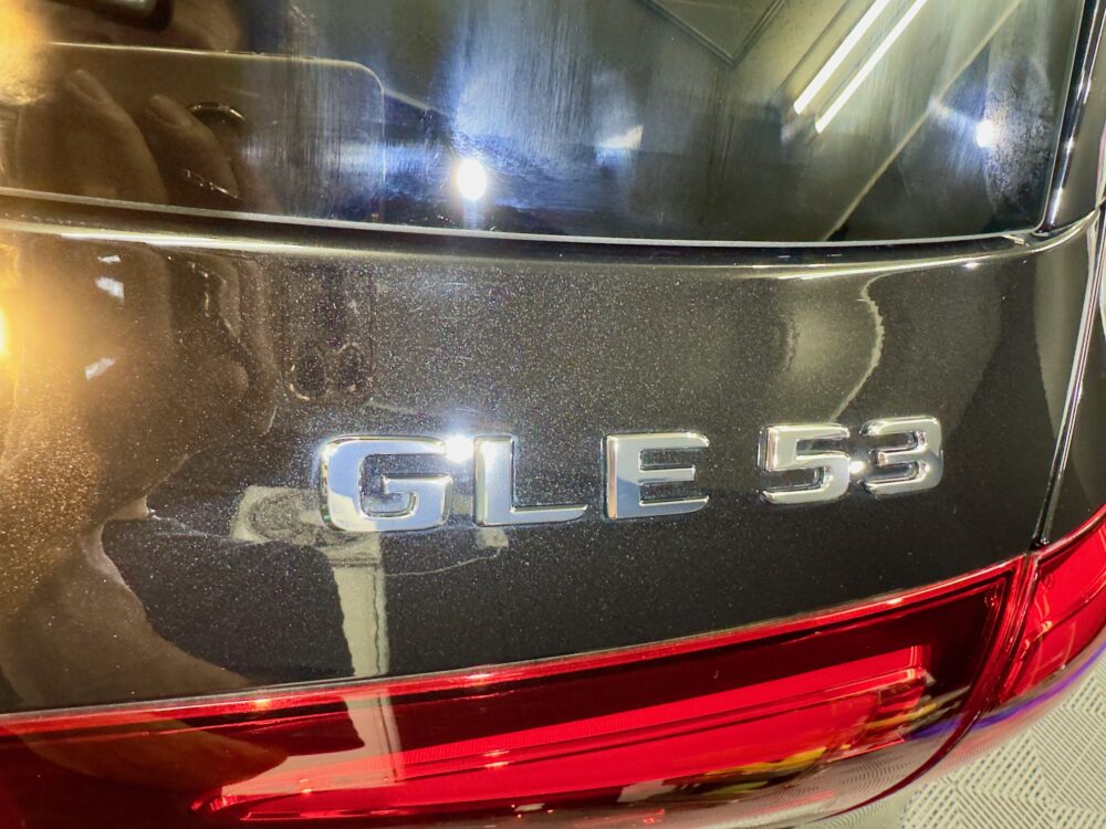 GLE53 エンブレム 汚れ 酸性クリーナー 除去