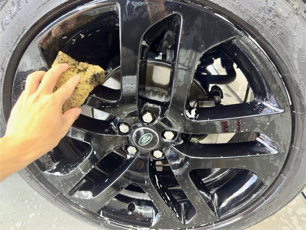 レンジローバー イヴォーク ホイール 洗車 横浜
