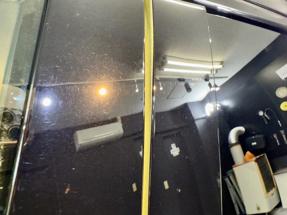 BYD シール ピラー 磨き前