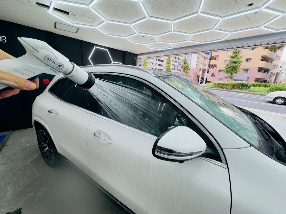 メルセデスベンツ GLA 純水洗車 横浜