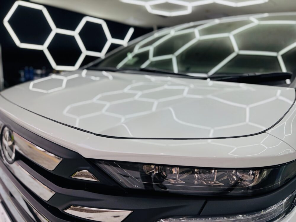 ヴェルファイア セラミックコーティング ガラスコーティング 艶感 光沢感