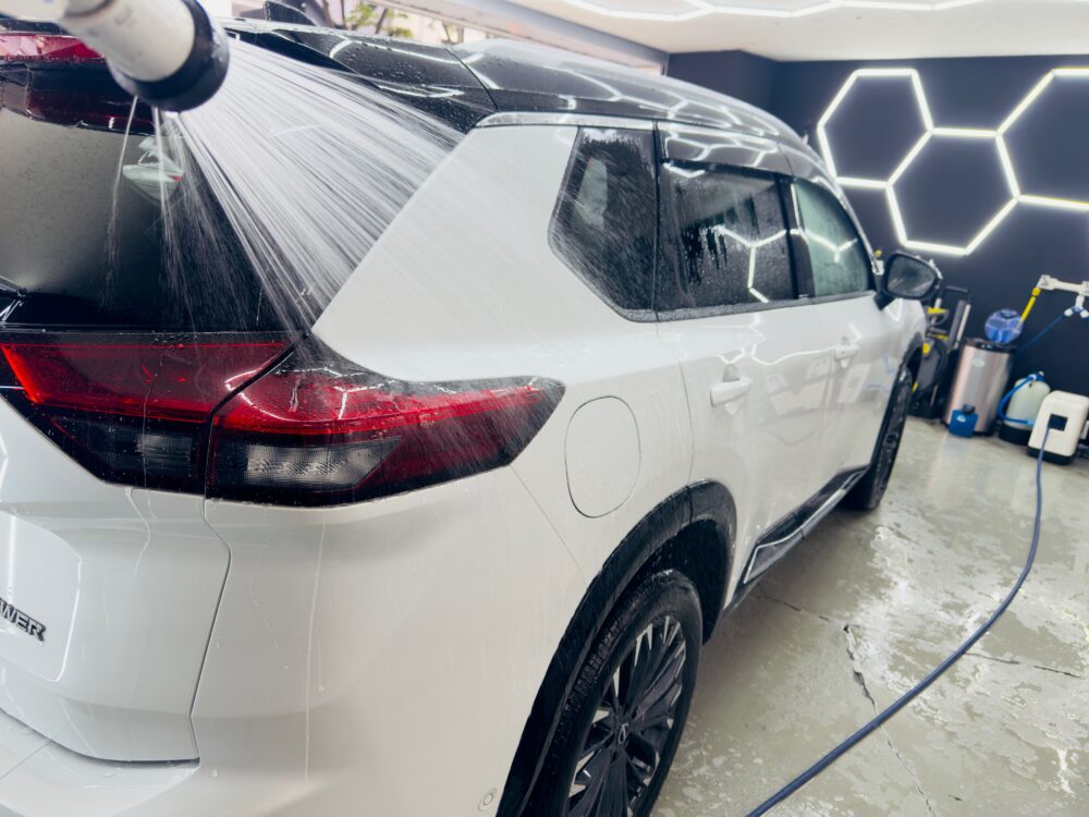 日産 エクストレイル 純水洗車 横浜 西区 戸部町