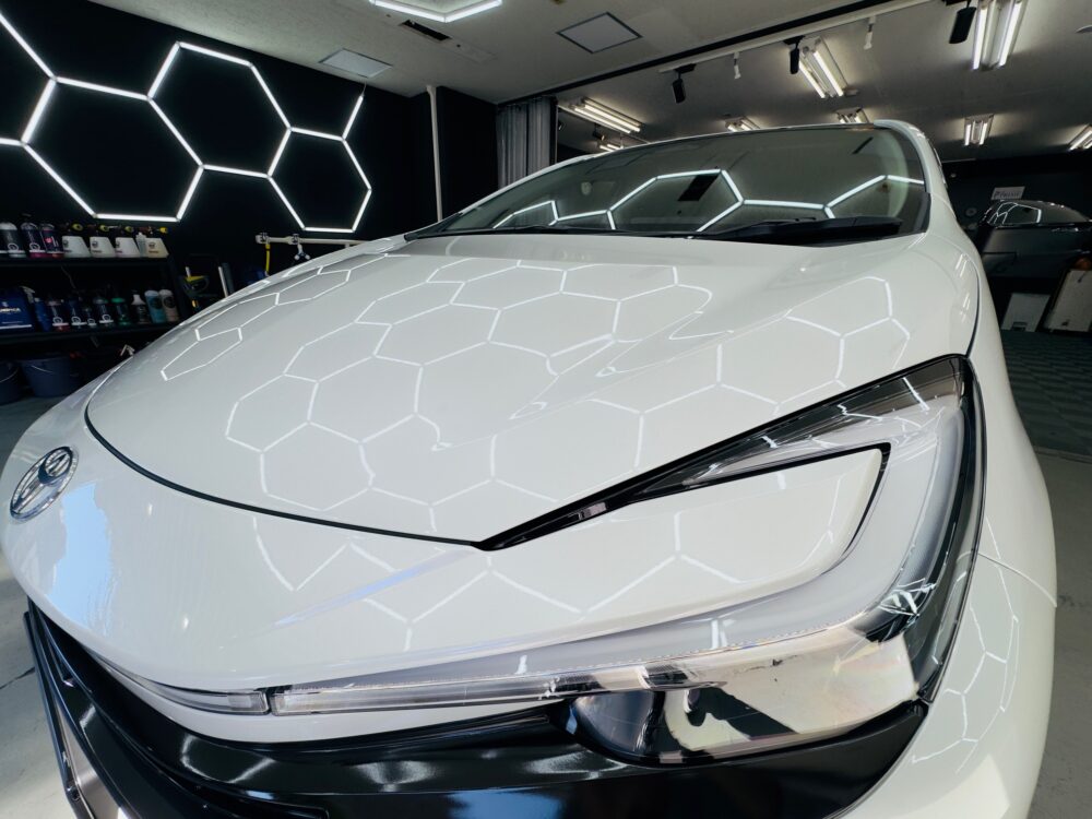 アクア 新型 コーティング 艶感 光沢感