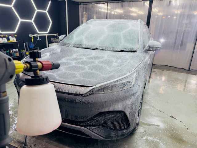 BYD アット３ スタンダード洗車 手洗い洗車 横浜