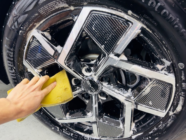 BYD アット３ ホイール 洗車 横浜