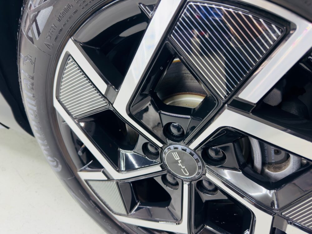 BYD アット３ ホイール 洗車後