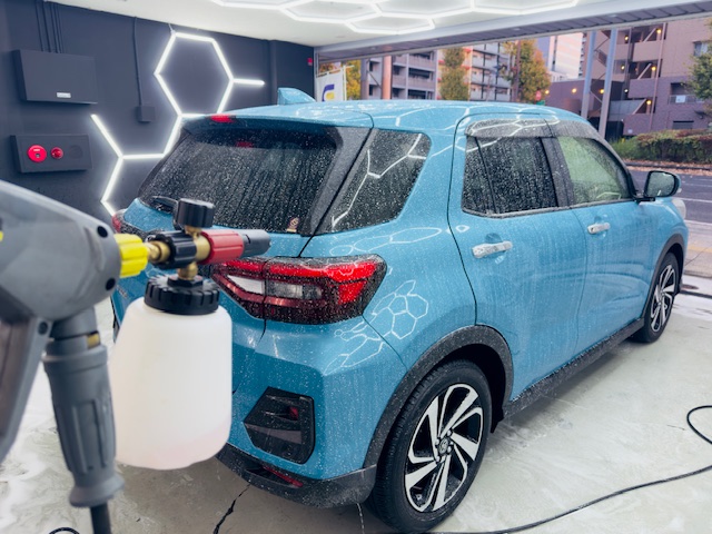 トヨタ ライズ フォームガン 手洗い洗車 横浜