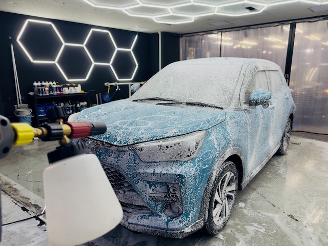 トヨタ ライズ プレミアム洗車 横浜 西区 戸部町