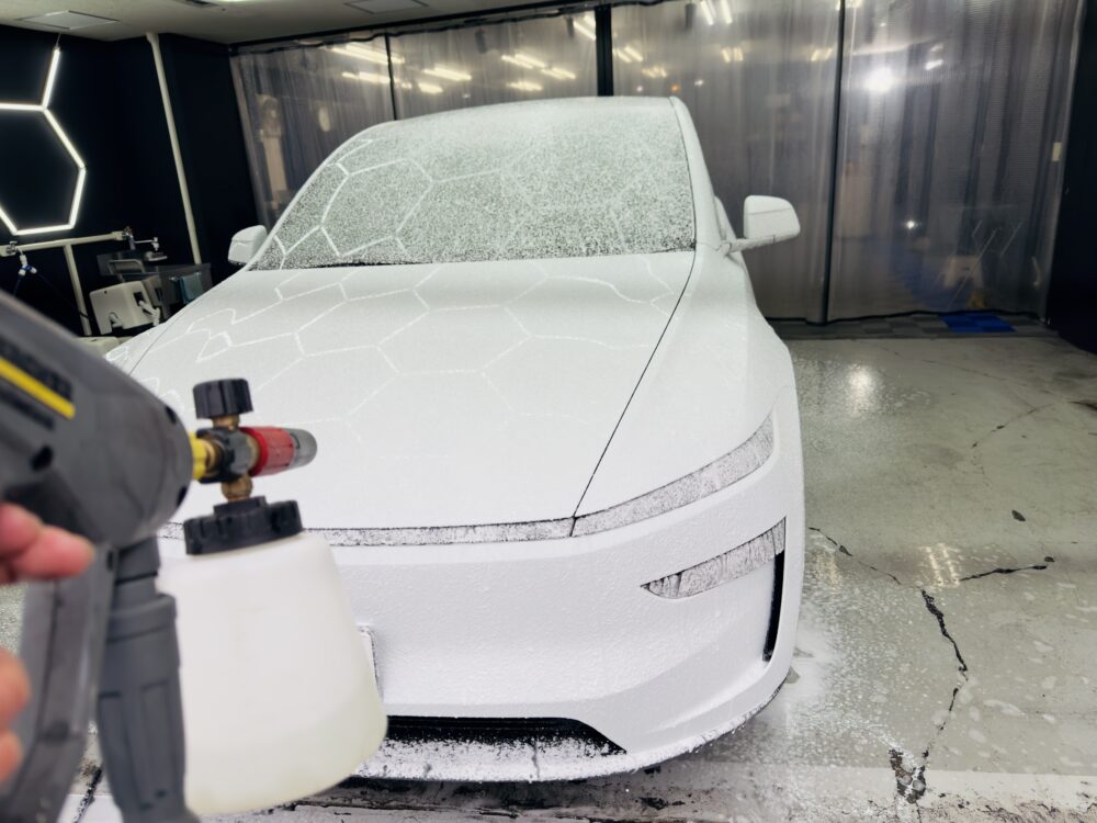 テスラモデルY フォームガン 中性シャンプー