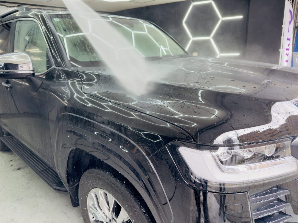 ランドクルーザー300 高圧洗浄機 粉落とし