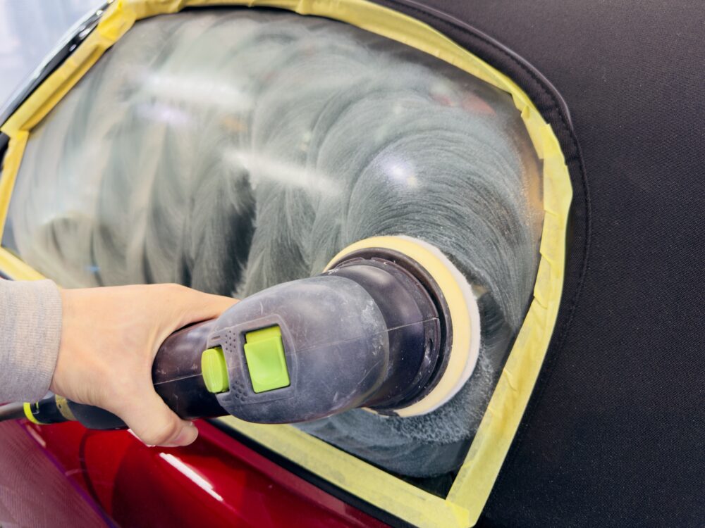 マツダロードスター 窓ガラス 油膜取り 横浜